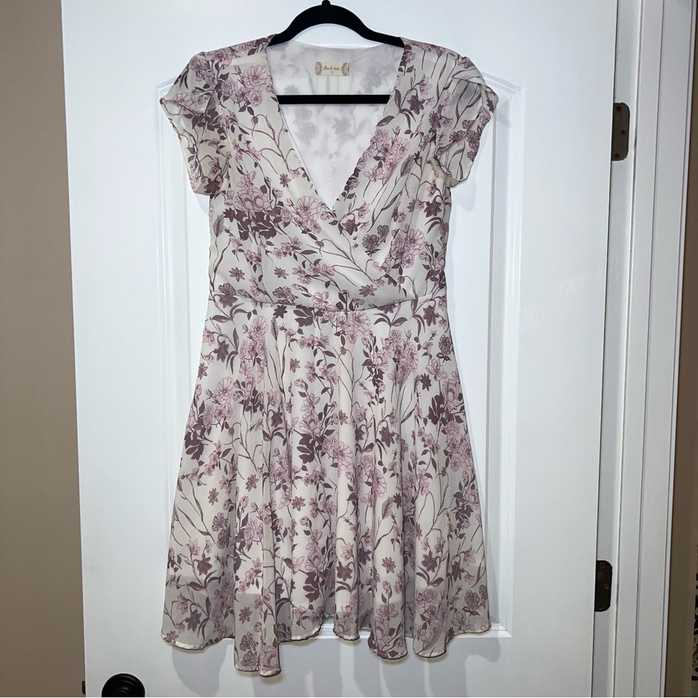 Altar’d State Women’s Feminine Floral Cottagecore White Pink Dress. Size Medium